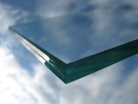Покрытие из графеновой пленки позволит изготовить самоочищающиеся стекла